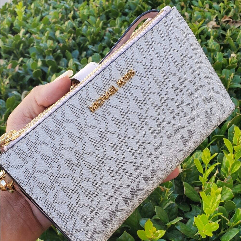 New Michael Kors Wallet Vanilla Pink